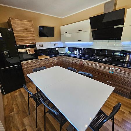 Taniespanie Rokietnica Rokietnica  Extérieur photo